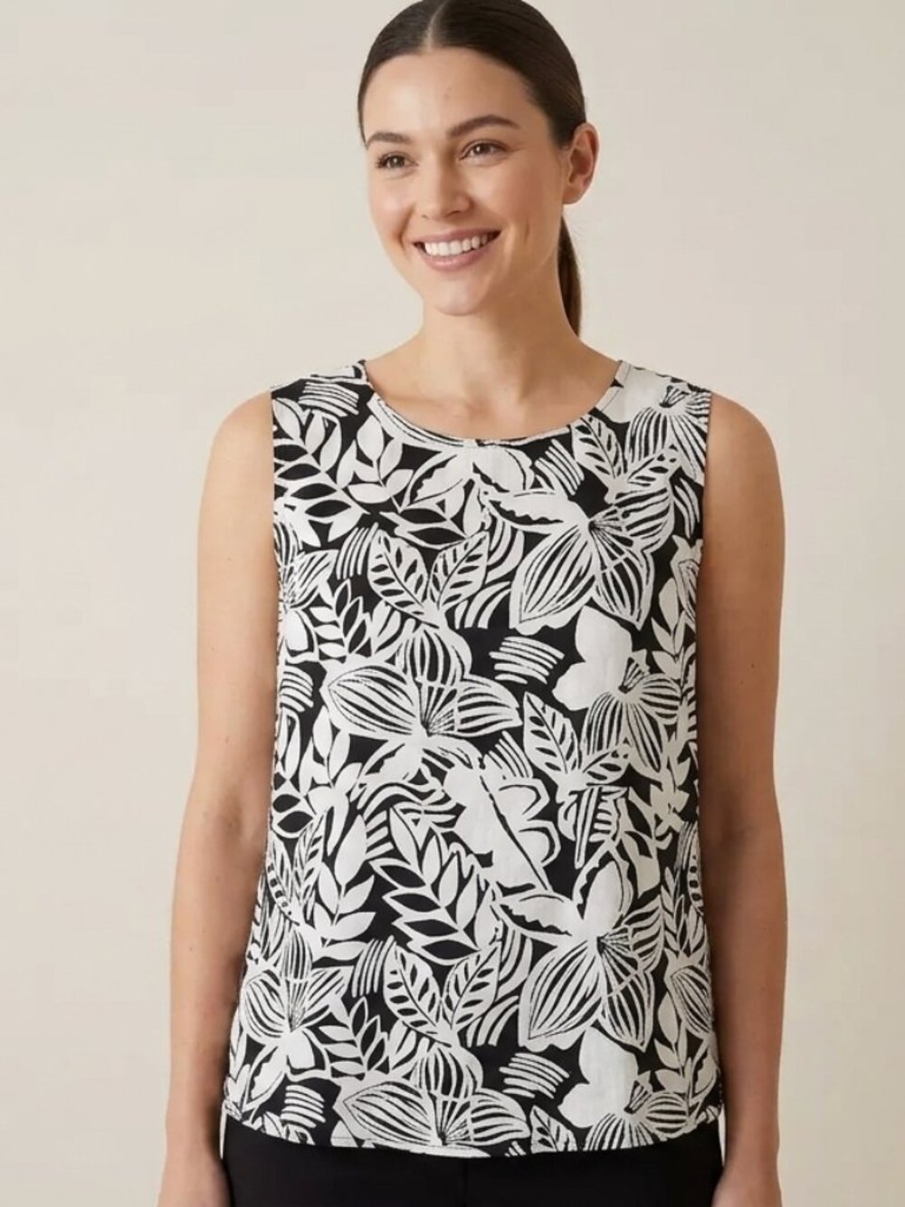 PREMISE Sleeveless Scoop Tank Top Blouse Tropical Frond/Floral Black/White
